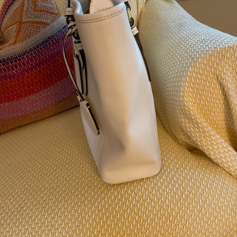 Coach White Leather Tote Bag - Picture 4 of 5